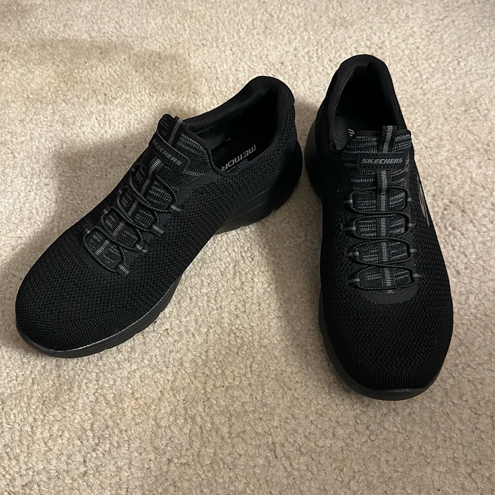 Sketchers size 9 slip ons, memory foam